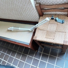 スマホスタンド（スマホを挟んで、寝ながら見る道具）の画像