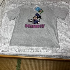 レディースミッキーマウスTシャツ新品の画像