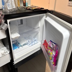 【8/25引取限定】三菱ノンフロン冷凍冷蔵庫136L　MR-14R-B形の画像
