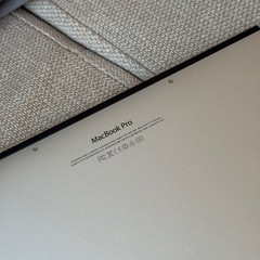 Mac book pro　Model A1502 の画像