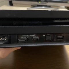 PS4 PRO 1TB CUH-7200Bの画像