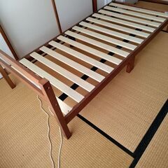 ニトリ　木製シングルベッドの画像