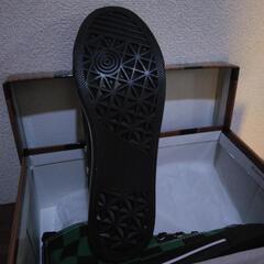 鬼滅の刃 28センチ 靴 炭治郎の画像