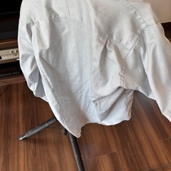 【新品】保管品　　グレーシャツの画像