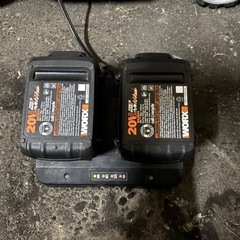 アメリカ製品　充電式手押し草刈機　40Vの画像