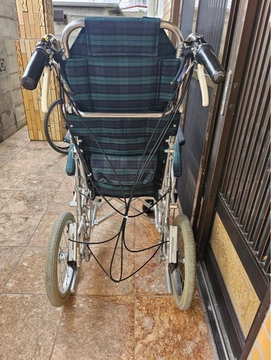 リクライニング車椅子