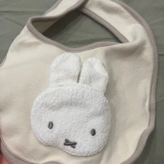 スタイ 4枚セット　ミッフィー くまの学校 の画像