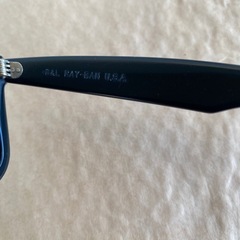 Ray-Ban WAYFARER の画像