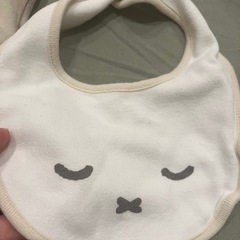 スタイ 4枚セット　ミッフィー くまの学校 の画像