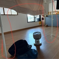壁面つっぱり物干し　洗濯物干しの画像