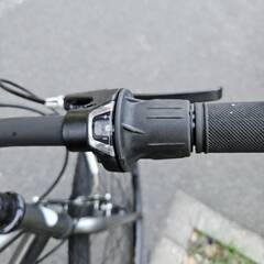 リサイクルショップどりーむ荒田店 No447　クロスバイク　シティサイクル　グレー　※タイヤ前後サイズが違いますの画像
