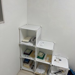 組み立て　収納棚の画像