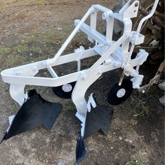 <中古農機具> プラウとサブソイラーのセットですの画像