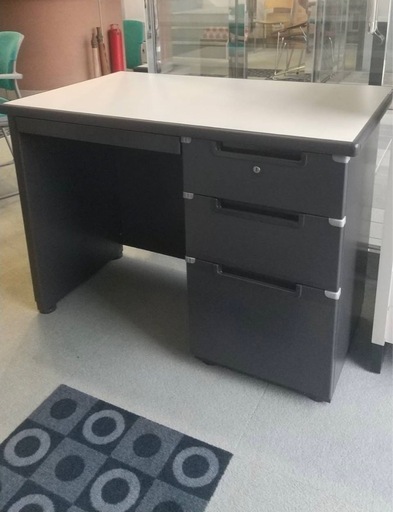 片袖机　新品　オカムラ製　鍵付き