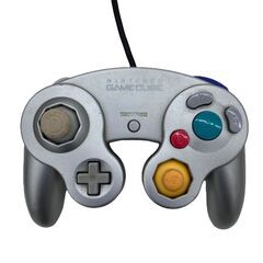 186000 現状品 任天堂 ／ Nintendo ニンテンドー ゲームキューブ コントローラー DOL-003  シルバー 3点まとめ売り [250425HM180106]の画像