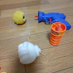 飛ぶおもちゃの画像