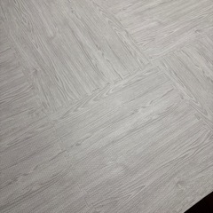 ジョイントマット(グレー木目柄)の画像