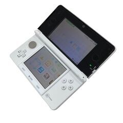 186000 ジャンク品 任天堂 ／ Nintendo ニンテンドー3DS CTR-001  ホワイト [250513HM080366]の画像