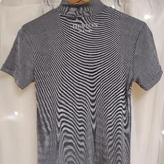 REVLON ハイネック　Tシャツの画像