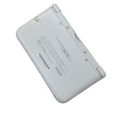 186000 現状品 任天堂 ／ Nintendo ニンテンドー ニンテンドー3DS SPR-001  ホワイト 本体 充電コード付き [250530HM060226]の画像