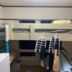 デスク付きロフト型ベッド　シングル
の画像