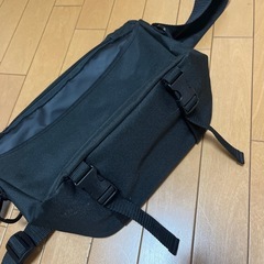 釣具　レイドジャパン　ビッグロゴ　メッセンジャーバッグの画像