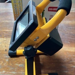 ネクセル充電式LED投光器 GD-F024-2Y 10W IP65 防塵・防水　元箱付きの画像