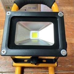 ネクセル充電式LED投光器 GD-F024-2Y 10W IP65 防塵・防水　元箱付きの画像