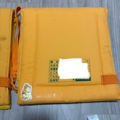 防災頭巾座布団２つセットの画像