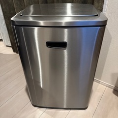 【無料】コストコの自動ゴミ箱の画像
