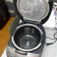 炊飯器の画像