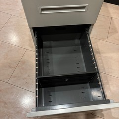 スチールワゴン③の画像