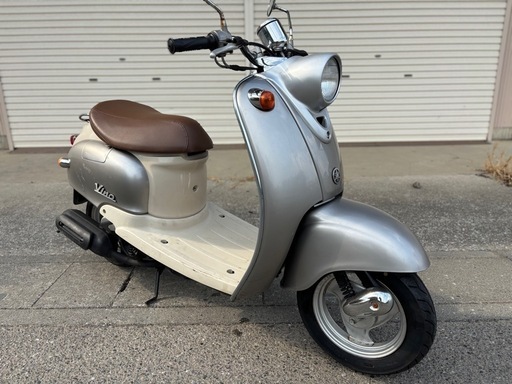 ⭐️走行少❗️ビーノ爆速・初期型2ストモデル⭐️バッテリ・シート・タイヤ・プラグなど新品交換⭐️50cc原付オートバイ⭐️