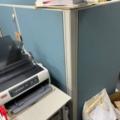 プラス製　パーテーション差し上げます　無料の画像