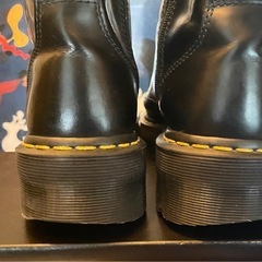 Dr.Martens Jadon 8ホールブーツの画像