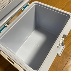 COOL FISHER 100　レジャークーラーボックスの画像