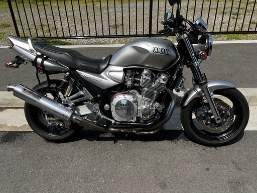 ヤマハ YAMAHA  XJR1300