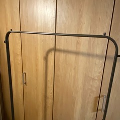 お譲り先決まりました【無料】IKEAハンガーラックの画像