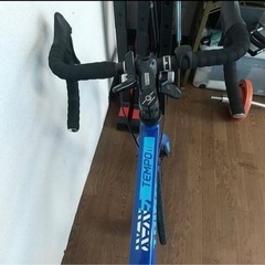TRINX ロードバイクの画像