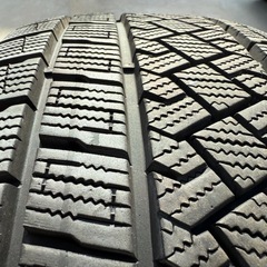 ピレリ　ホイール付きスタッドレスタイヤ　205/60R16 4本セット　2022の画像