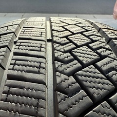 ピレリ　ホイール付きスタッドレスタイヤ　205/60R16 4本セット　2022の画像