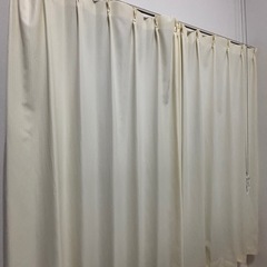 ニトリ 4PカーテンNプレッツ 100×178㎝
の画像