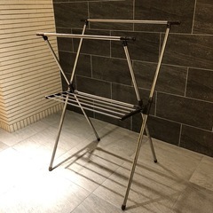ステンレス伸縮物干し X型 幅97~145×奥行69×高さ85~154cm ブラウン　X型 室内 伸縮式  の画像