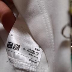 UNIQLO長袖Tシャツ　白の画像