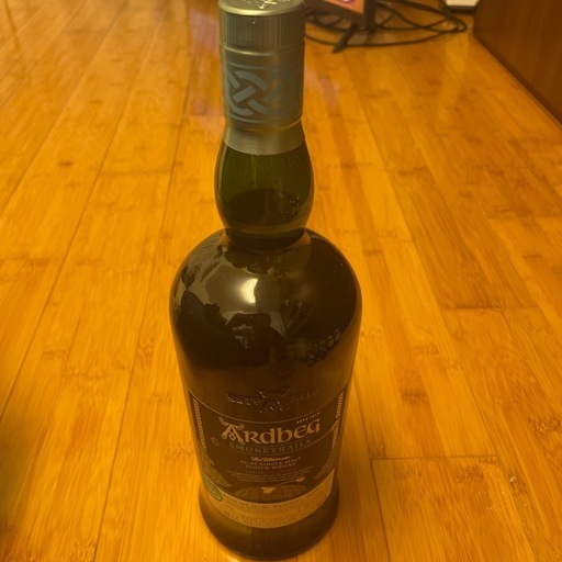アードベッグ　スモークトレイルズ　空港　免税店　限定　1000ml