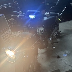 カブ AA04 50cc 純正箱付きの画像