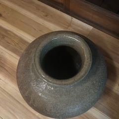 古美術◾️蔵の入口付近にあった特大50cmサイズの壺、壷、花瓶、甕、花道具、茶道具の画像