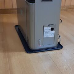 三菱電機オイルファンヒ－タ－の画像