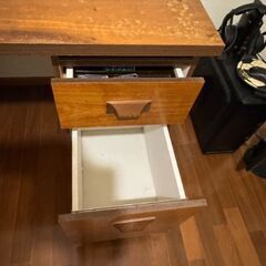 机の画像