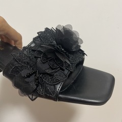 しまむらのフラワーサンダルです☺️の画像